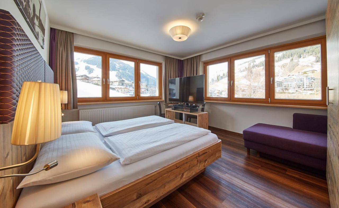 Johanneshof - Dein Mountain Wohlfuehlhotel Saalbach-Hinterglemm Ngoại thất bức ảnh