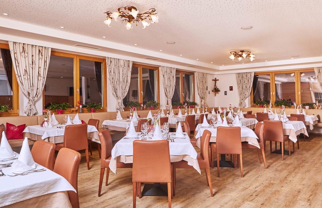 Johanneshof - Dein Mountain Wohlfuehlhotel Saalbach-Hinterglemm Ngoại thất bức ảnh